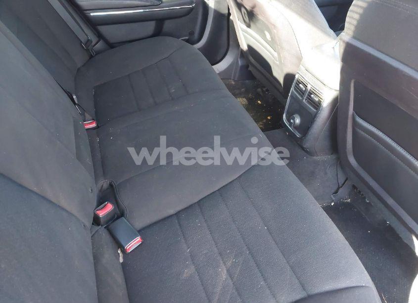 Photo 8 of 2013 Dodge Charger SE (VIN 2C3CDXBG4DH526237)