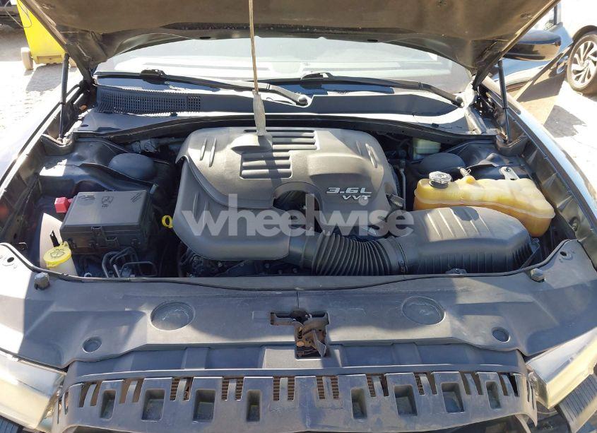 Photo 10 of 2013 Dodge Charger SE (VIN 2C3CDXBG4DH597776)