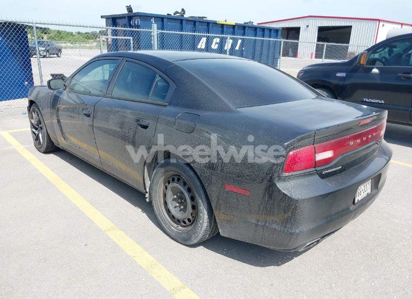 Photo 3 of 2013 Dodge Charger SE (VIN 2C3CDXBG4DH625558)