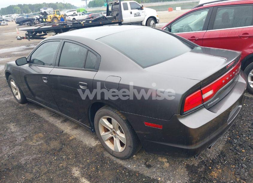 Photo 3 of 2013 Dodge Charger SE (VIN 2C3CDXBG4DH660455)