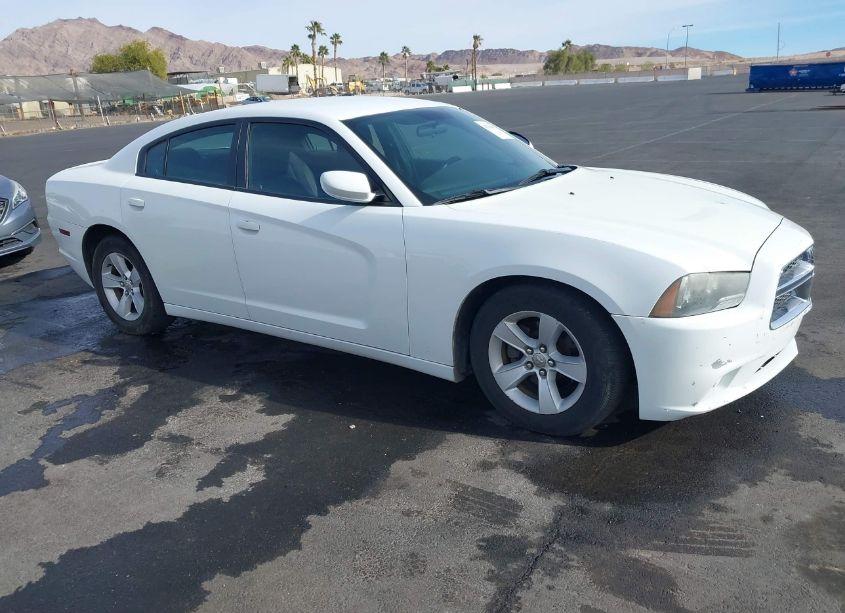 2013 Dodge Charger SE (VIN 2C3CDXBG4DH664862) main photo