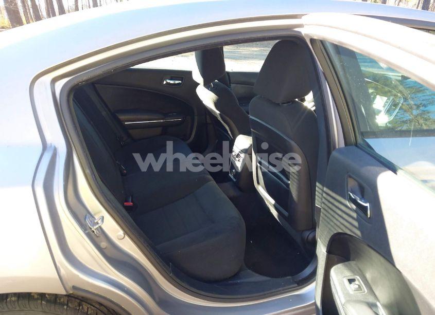 Photo 8 of 2013 Dodge Charger SE (VIN 2C3CDXBG4DH688806)