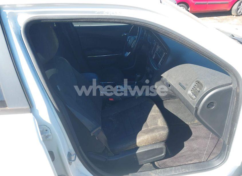 Photo 5 of 2013 Dodge Charger SE (VIN 2C3CDXBG4DH696579)