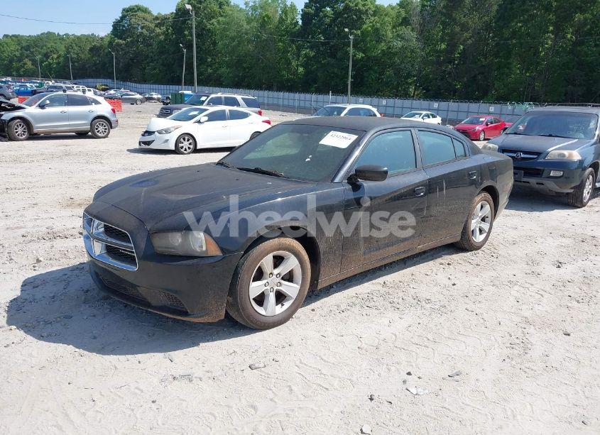 Photo 2 of 2014 Dodge Charger SE (VIN 2C3CDXBG4EH130598)