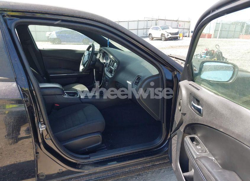 Photo 5 of 2014 Dodge Charger SE (VIN 2C3CDXBG4EH130598)