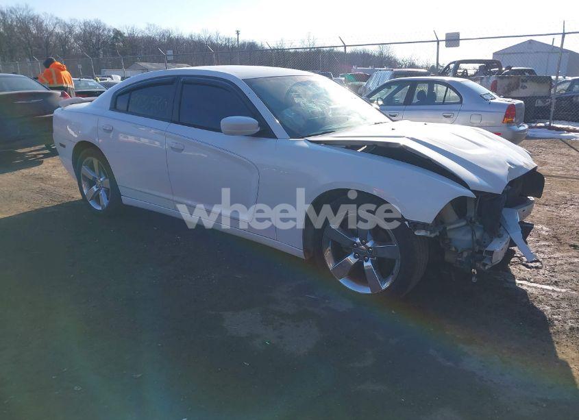 2014 Dodge Charger SE (VIN 2C3CDXBG4EH169000) main photo