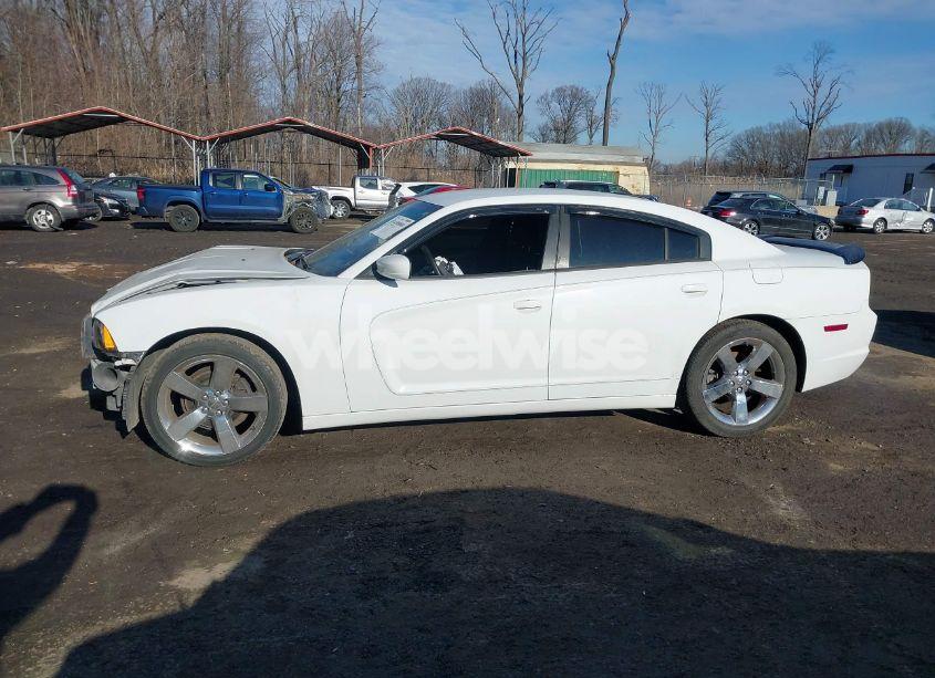 Photo 14 of 2014 Dodge Charger SE (VIN 2C3CDXBG4EH169000)