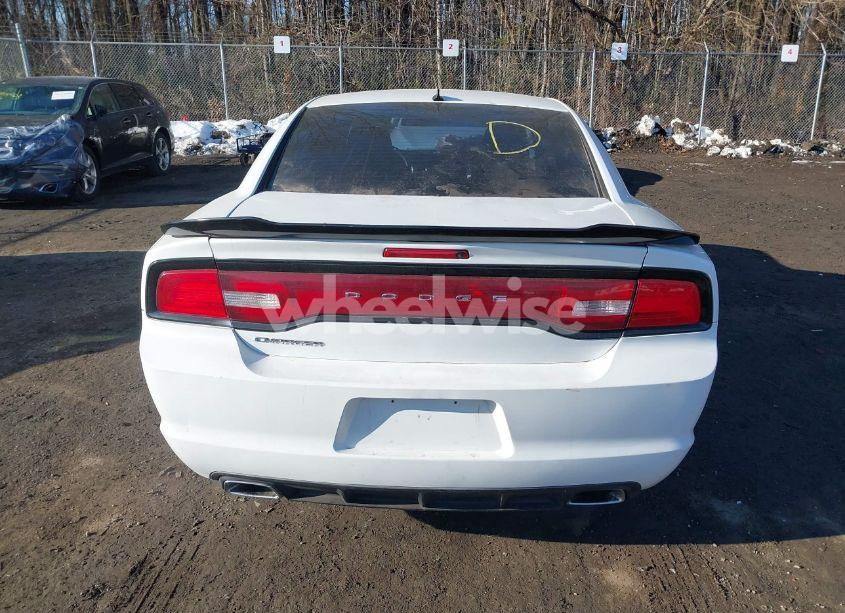 Photo 16 of 2014 Dodge Charger SE (VIN 2C3CDXBG4EH169000)