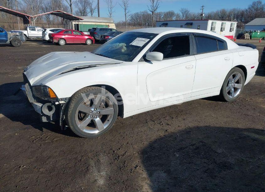 Photo 2 of 2014 Dodge Charger SE (VIN 2C3CDXBG4EH169000)