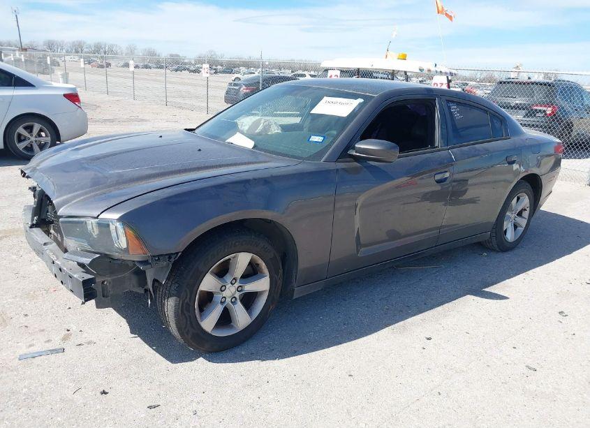 Photo 2 of 2014 Dodge Charger SE (VIN 2C3CDXBG4EH191708)