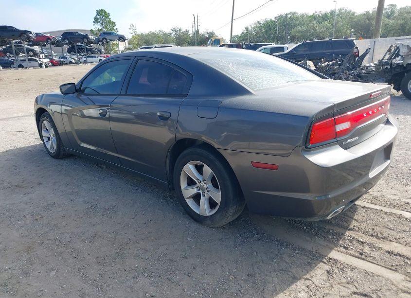 Photo 3 of 2014 Dodge Charger SE (VIN 2C3CDXBG4EH198416)