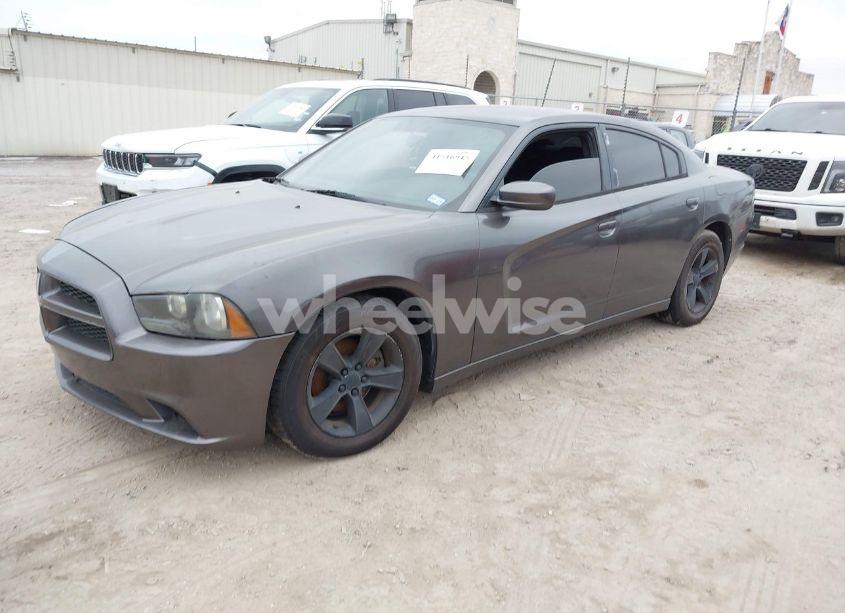 Photo 2 of 2014 Dodge Charger SE (VIN 2C3CDXBG4EH205896)