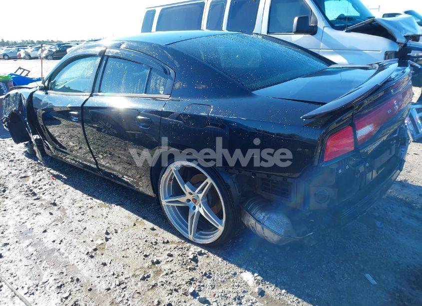 Photo 3 of 2014 Dodge Charger SE (VIN 2C3CDXBG4EH243239)