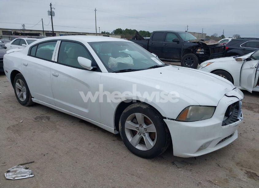 2014 Dodge Charger SE (VIN 2C3CDXBG4EH251924) main photo