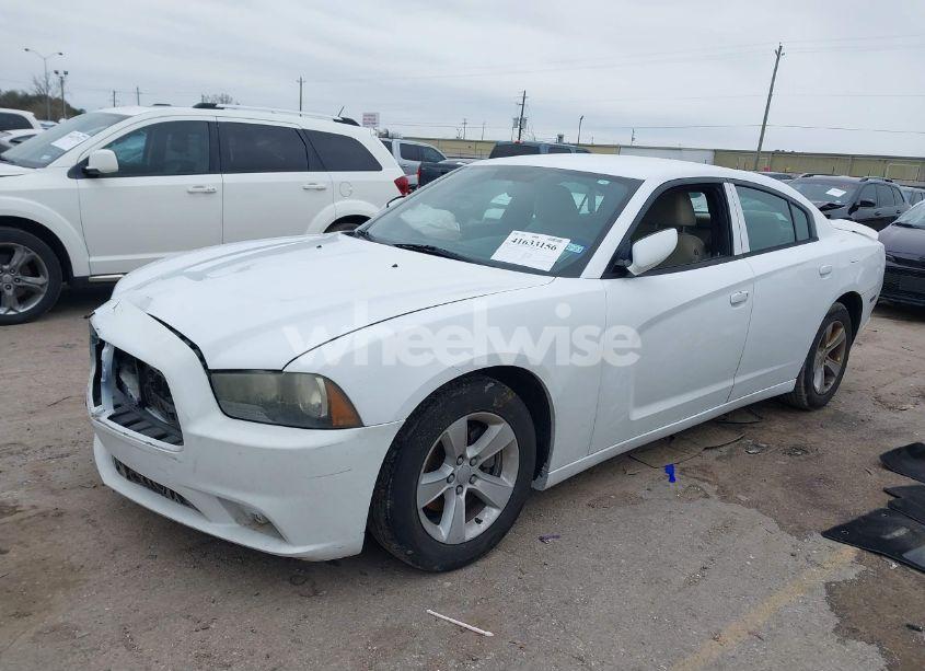 Photo 2 of 2014 Dodge Charger SE (VIN 2C3CDXBG4EH251924)
