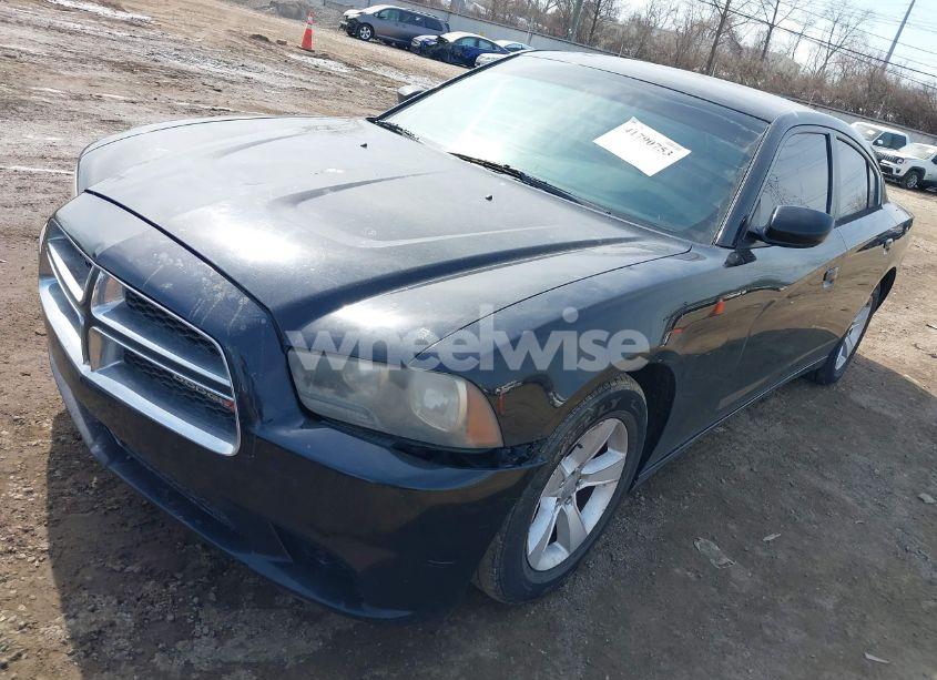 Photo 2 of 2014 Dodge Charger SE (VIN 2C3CDXBG4EH268898)