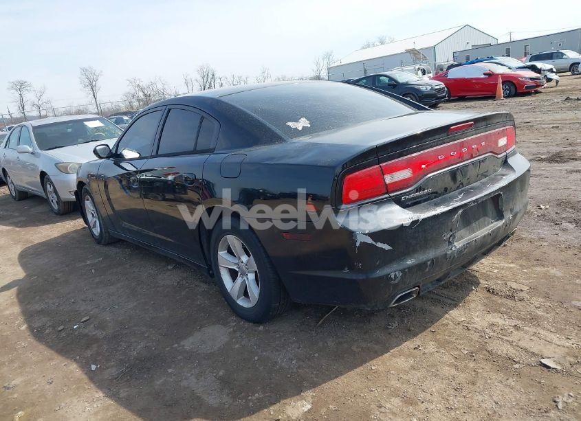 Photo 3 of 2014 Dodge Charger SE (VIN 2C3CDXBG4EH268898)