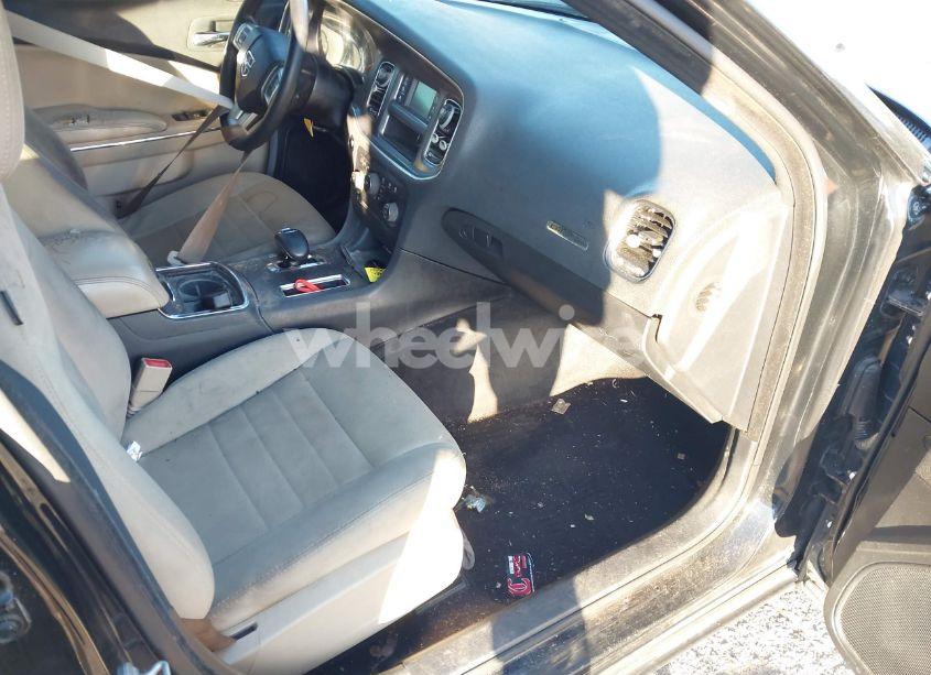 Photo 5 of 2014 Dodge Charger SE (VIN 2C3CDXBG4EH306968)