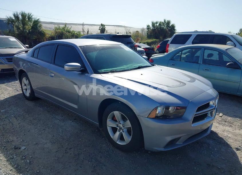 2014 Dodge Charger SE (VIN 2C3CDXBG4EH326119) main photo