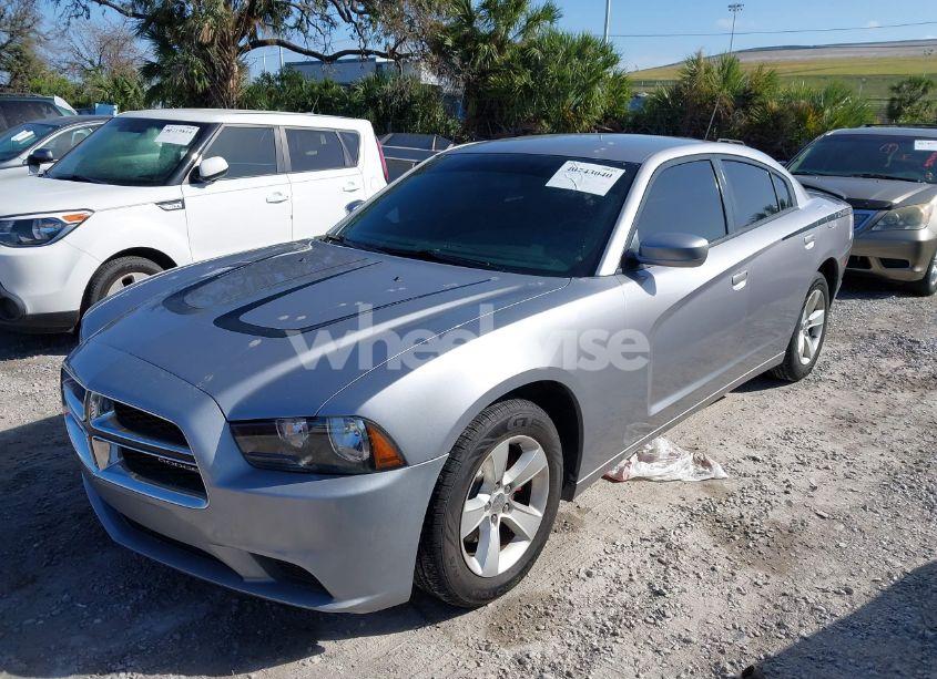 Photo 2 of 2014 Dodge Charger SE (VIN 2C3CDXBG4EH326119)