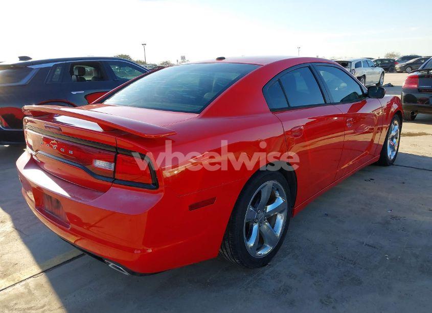 Photo 4 of 2014 Dodge Charger SE (VIN 2C3CDXBG4EH356687)