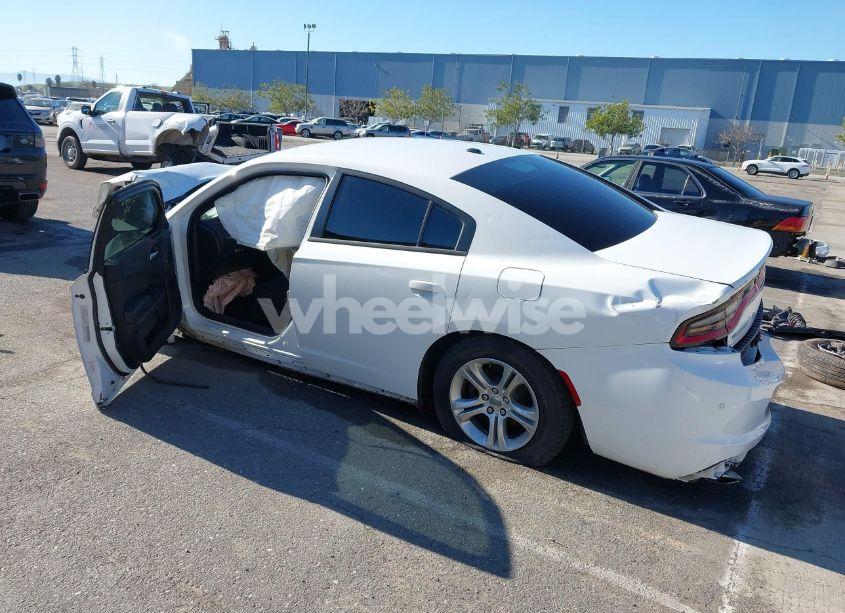 Photo 3 of 2017 Dodge Charger SE RWD (VIN 2C3CDXBG4HH541360)