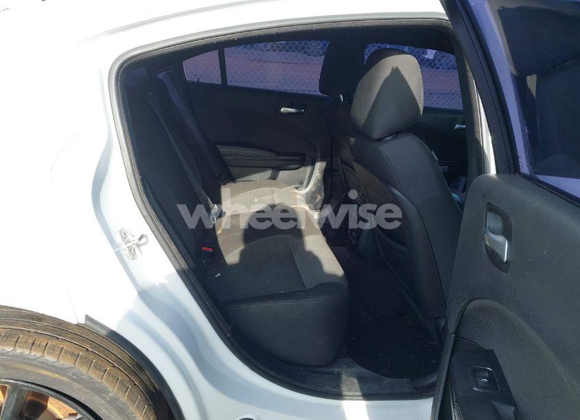 Photo 8 of 2017 Dodge Charger SE RWD (VIN 2C3CDXBG4HH623640)