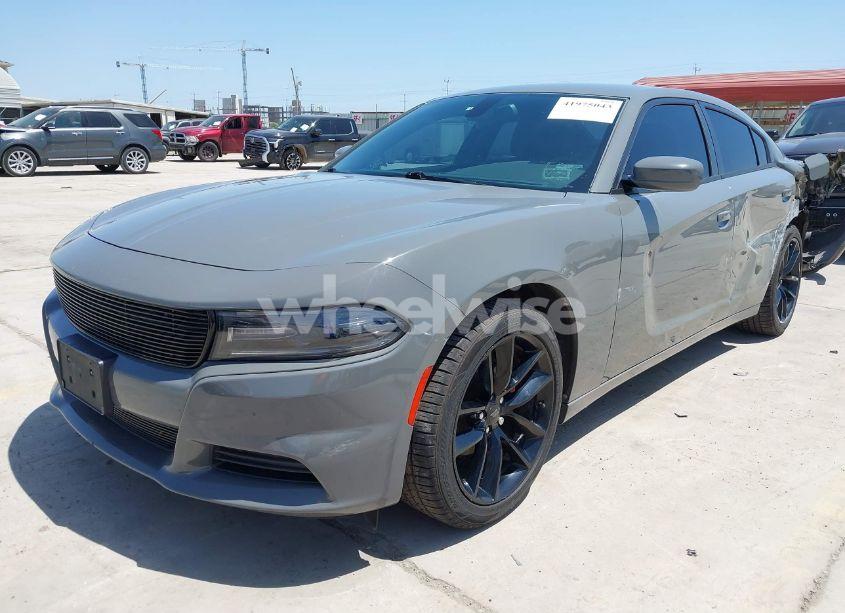 Photo 2 of 2017 Dodge Charger SE RWD (VIN 2C3CDXBG4HH634718)