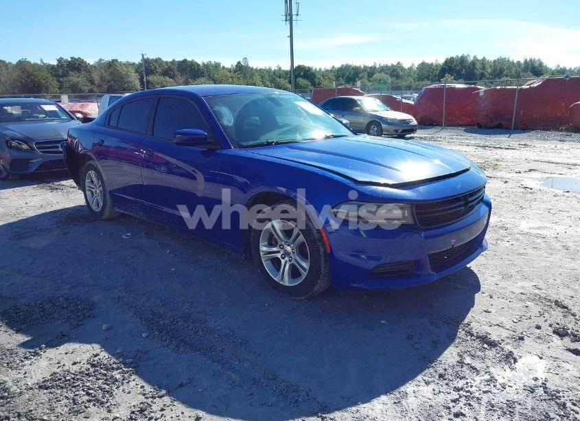 2018 Dodge Charger SXT RWD (VIN 2C3CDXBG4JH164440) main photo