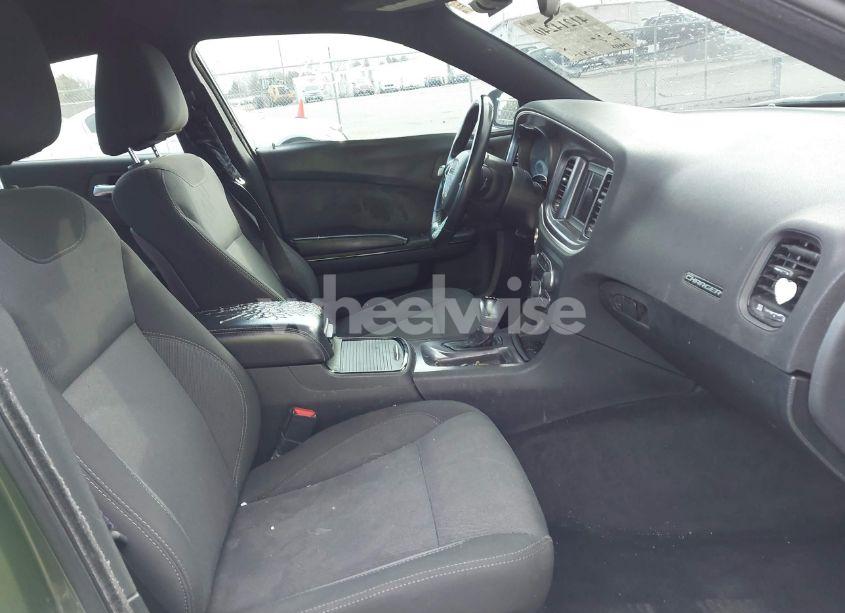 Photo 5 of 2018 Dodge Charger SXT (VIN 2C3CDXBG4JH217847)