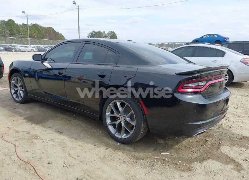 Photo 3 of 2019 Dodge Charger SXT RWD (VIN 2C3CDXBG4KH599816)