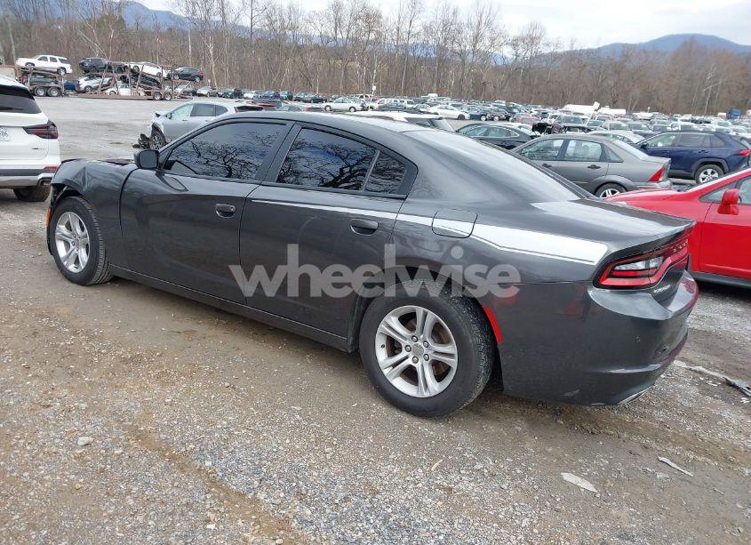 Photo 3 of 2019 Dodge Charger SXT RWD (VIN 2C3CDXBG4KH640915)