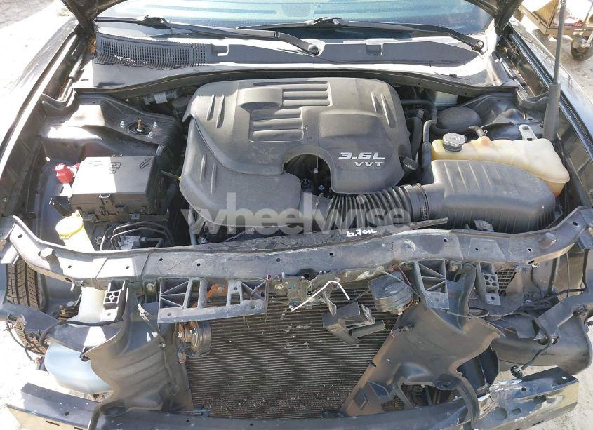 Photo 10 of 2019 Dodge Charger SXT RWD (VIN 2C3CDXBG4KH664518)