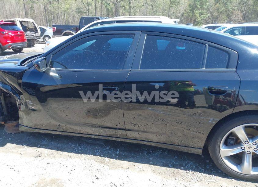 Photo 15 of 2019 Dodge Charger SXT RWD (VIN 2C3CDXBG4KH664728)