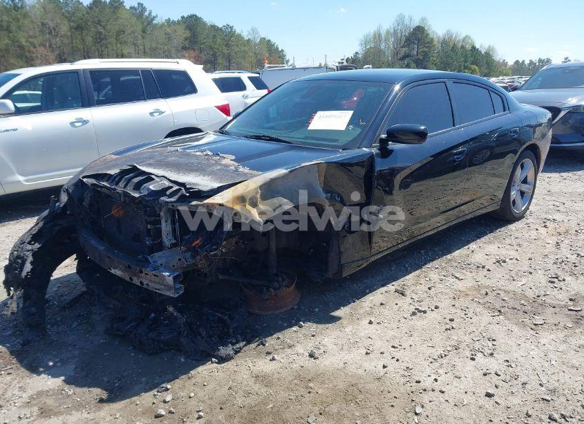 Photo 2 of 2019 Dodge Charger SXT RWD (VIN 2C3CDXBG4KH664728)