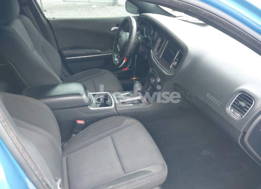 Photo 5 of 2019 Dodge Charger SXT RWD (VIN 2C3CDXBG4KH670383)