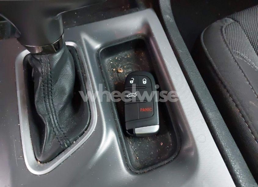 Photo 11 of 2019 Dodge Charger SXT RWD (VIN 2C3CDXBG4KH699222)