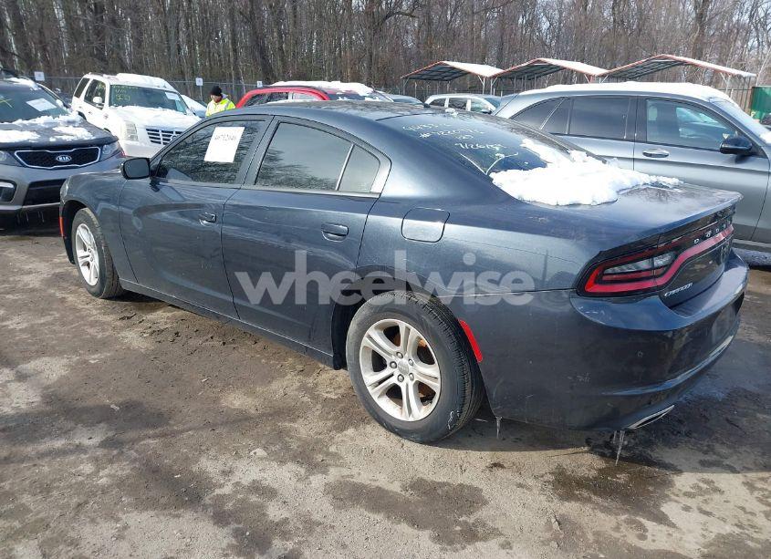 Photo 3 of 2019 Dodge Charger SXT RWD (VIN 2C3CDXBG4KH699222)