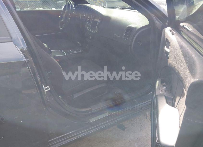 Photo 5 of 2019 Dodge Charger SXT RWD (VIN 2C3CDXBG4KH699222)