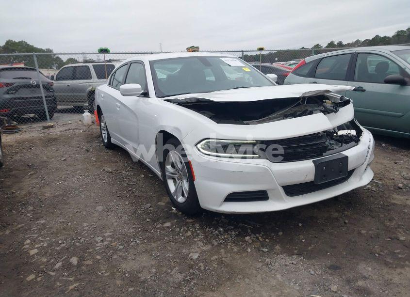 2019 Dodge Charger SXT RWD (VIN 2C3CDXBG4KH725446) main photo