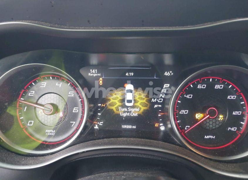 Photo 15 of 2019 Dodge Charger SXT RWD (VIN 2C3CDXBG4KH725446)