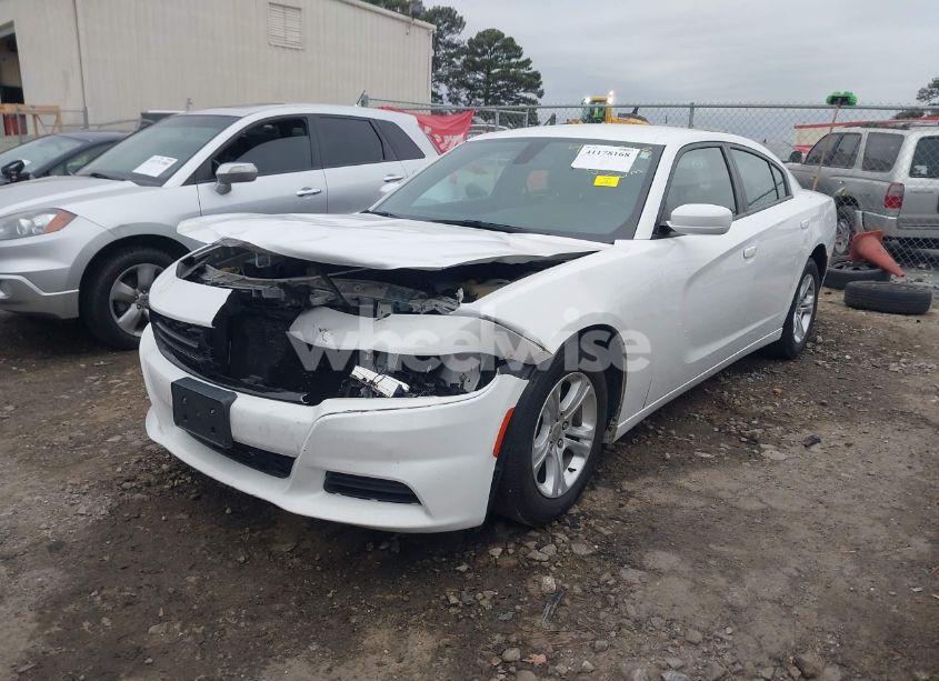 Photo 2 of 2019 Dodge Charger SXT RWD (VIN 2C3CDXBG4KH725446)