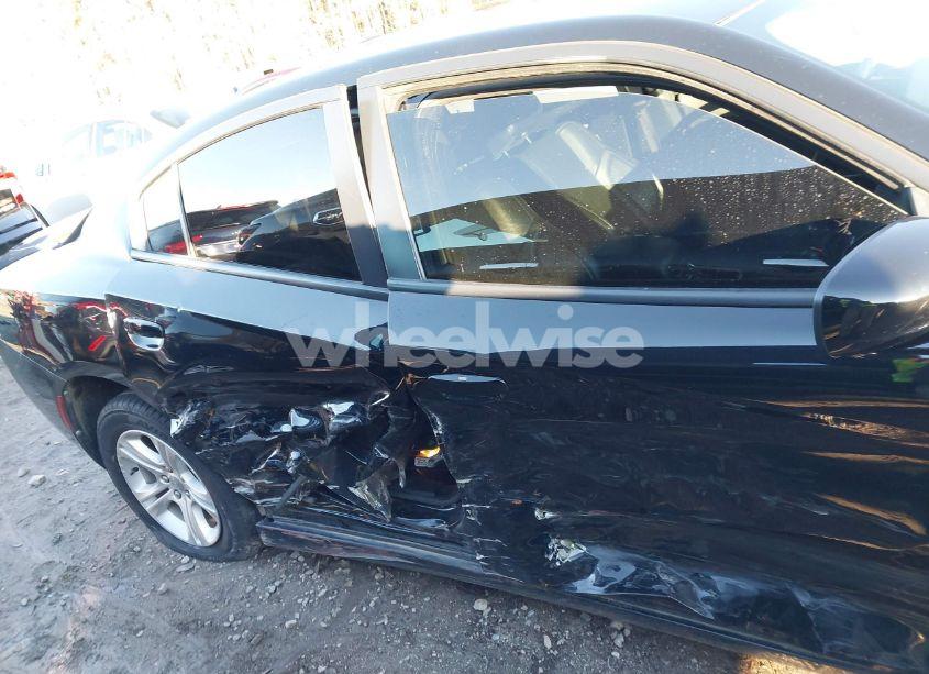 Photo 13 of 2019 Dodge Charger SXT RWD (VIN 2C3CDXBG4KH758625)