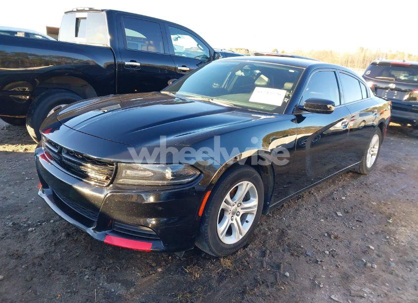 Photo 2 of 2019 Dodge Charger SXT RWD (VIN 2C3CDXBG4KH758625)