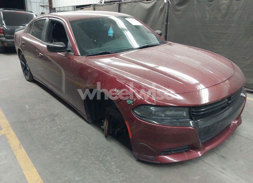 2020 Dodge Charger SXT RWD (VIN 2C3CDXBG4LH101261) main photo