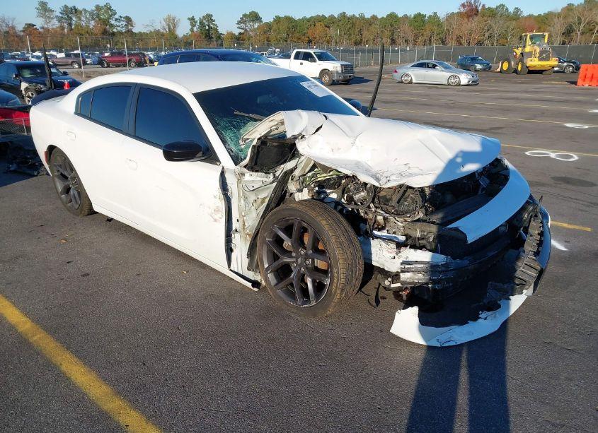 2020 Dodge Charger SXT RWD (VIN 2C3CDXBG4LH136270) main photo