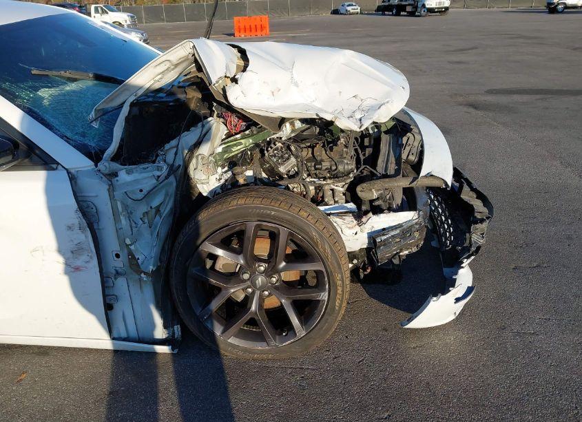 Photo 6 of 2020 Dodge Charger SXT RWD (VIN 2C3CDXBG4LH136270)