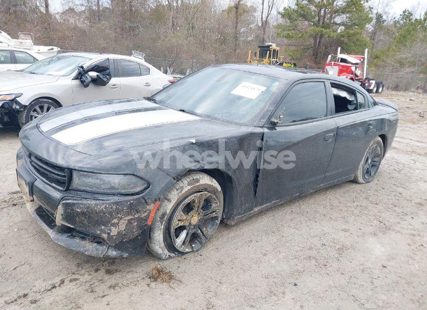 Photo 2 of 2020 Dodge Charger SXT RWD (VIN 2C3CDXBG4LH144790)