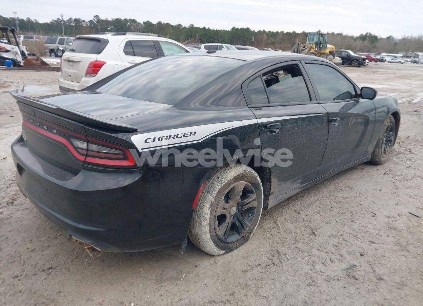 Photo 4 of 2020 Dodge Charger SXT RWD (VIN 2C3CDXBG4LH144790)