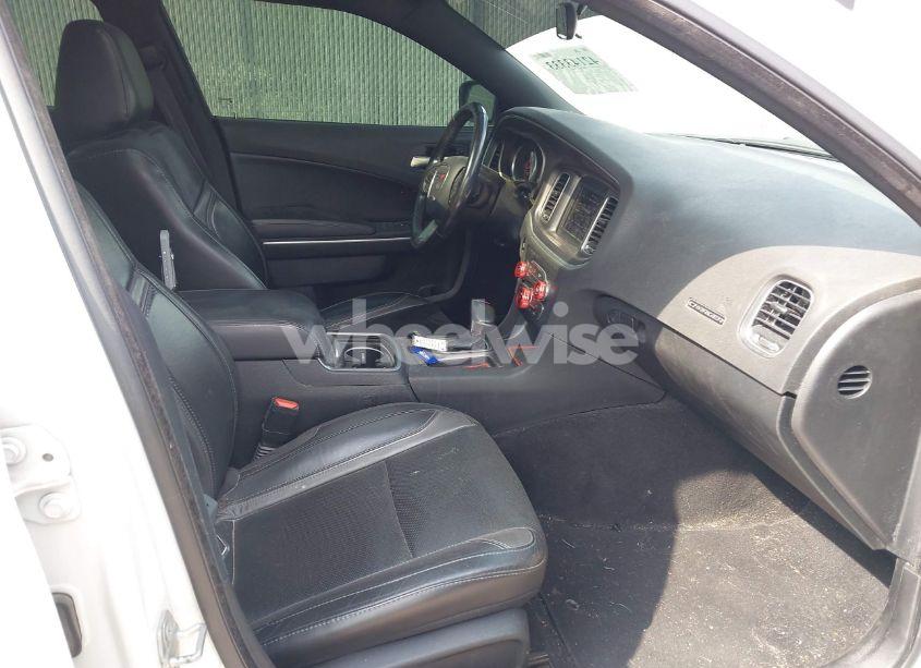 Photo 5 of 2020 Dodge Charger SXT RWD (VIN 2C3CDXBG4LH213896)